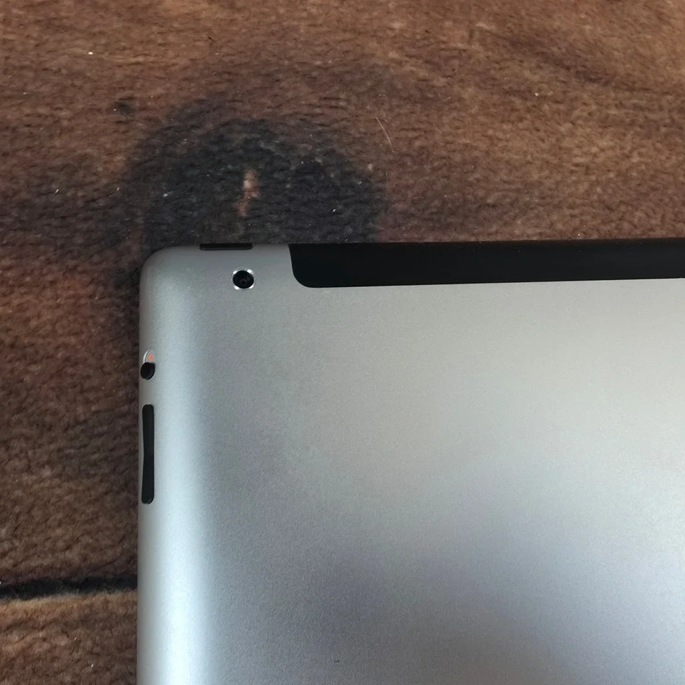 Apple iPad 2 A1396 16GB Silver Good RED Cover For Parts/ Repair